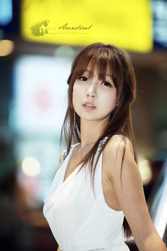 Beautiful Kim Hyun Jin (김현진)! | Cars and Girls